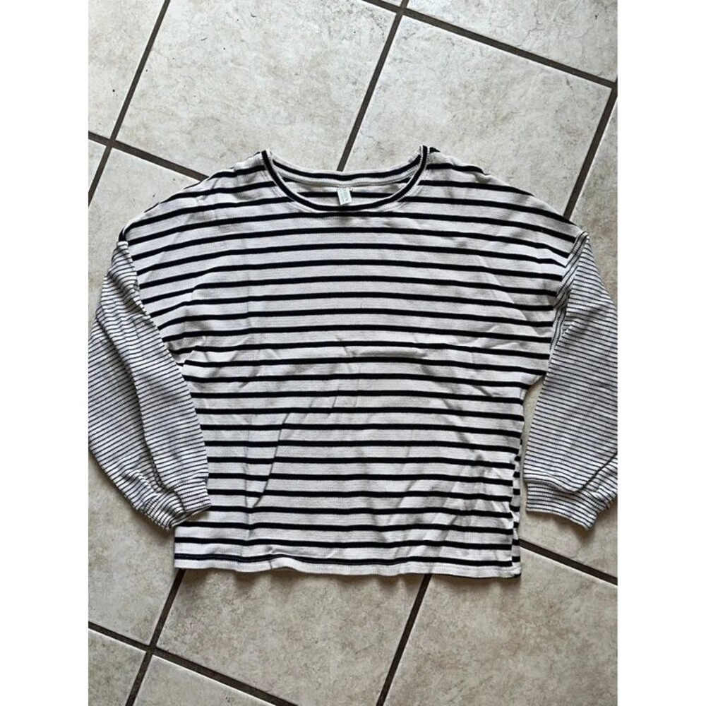Women’s White & Black Stripe Hayden Sweater Size Large